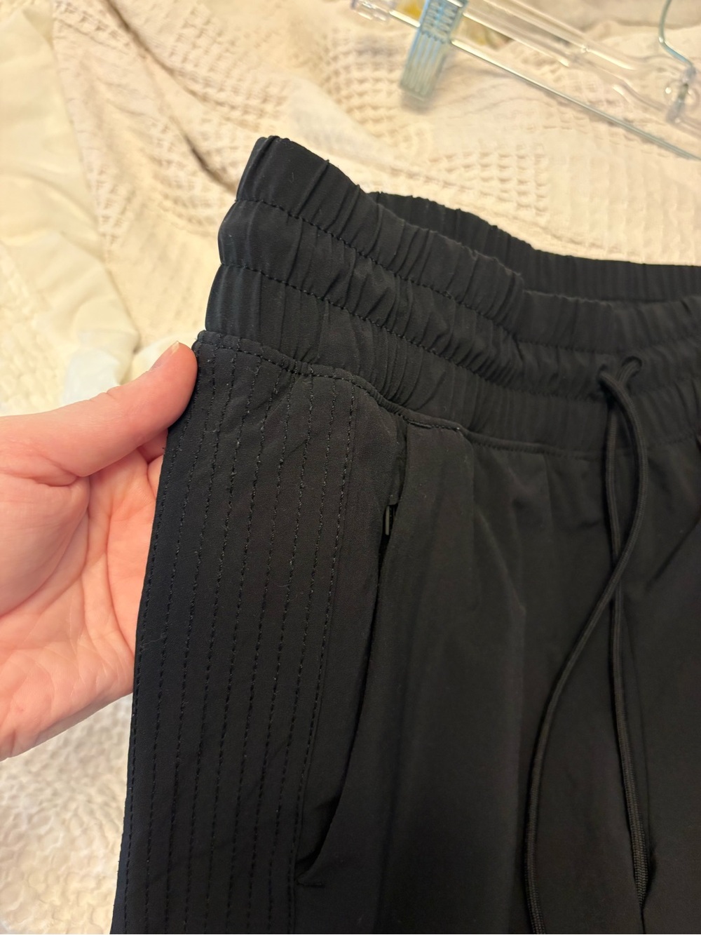 Athleta Avenue Wide Leg Crop Pant Black Size 6 - Picture 5 of 5